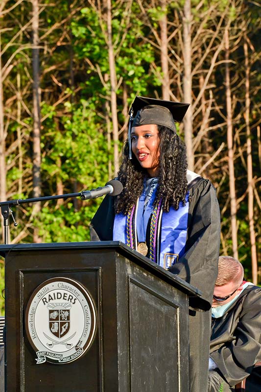 Valedictorian Milan Isabella Riddick ephs 2017 22 533